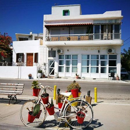 Kikilia'S & Stelio'S Apartments Adamantas  Dış mekan fotoğraf