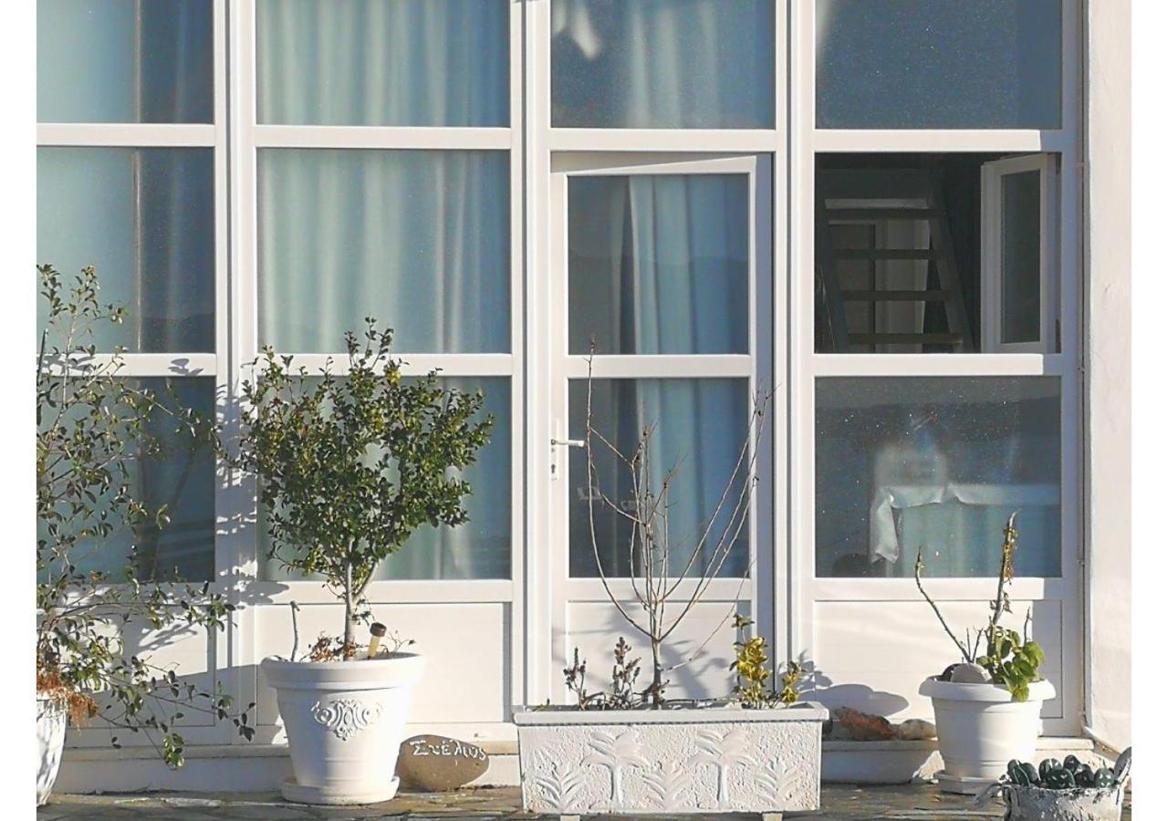 Kikilia'S & Stelio'S Apartments Adamantas  Dış mekan fotoğraf